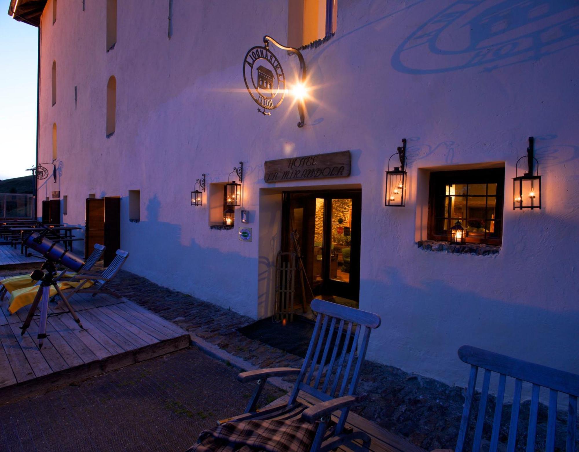 Hotel Dimora Storica La Mirandola Tonalepass Exterior foto